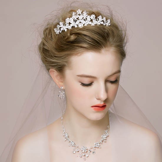 Bridal Back Drop Bib Necklace